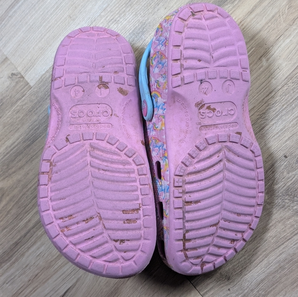CROCS Lisa Frank Unicorn Classic Clogs Juniors Sz 4 - Picture 3 of 8
